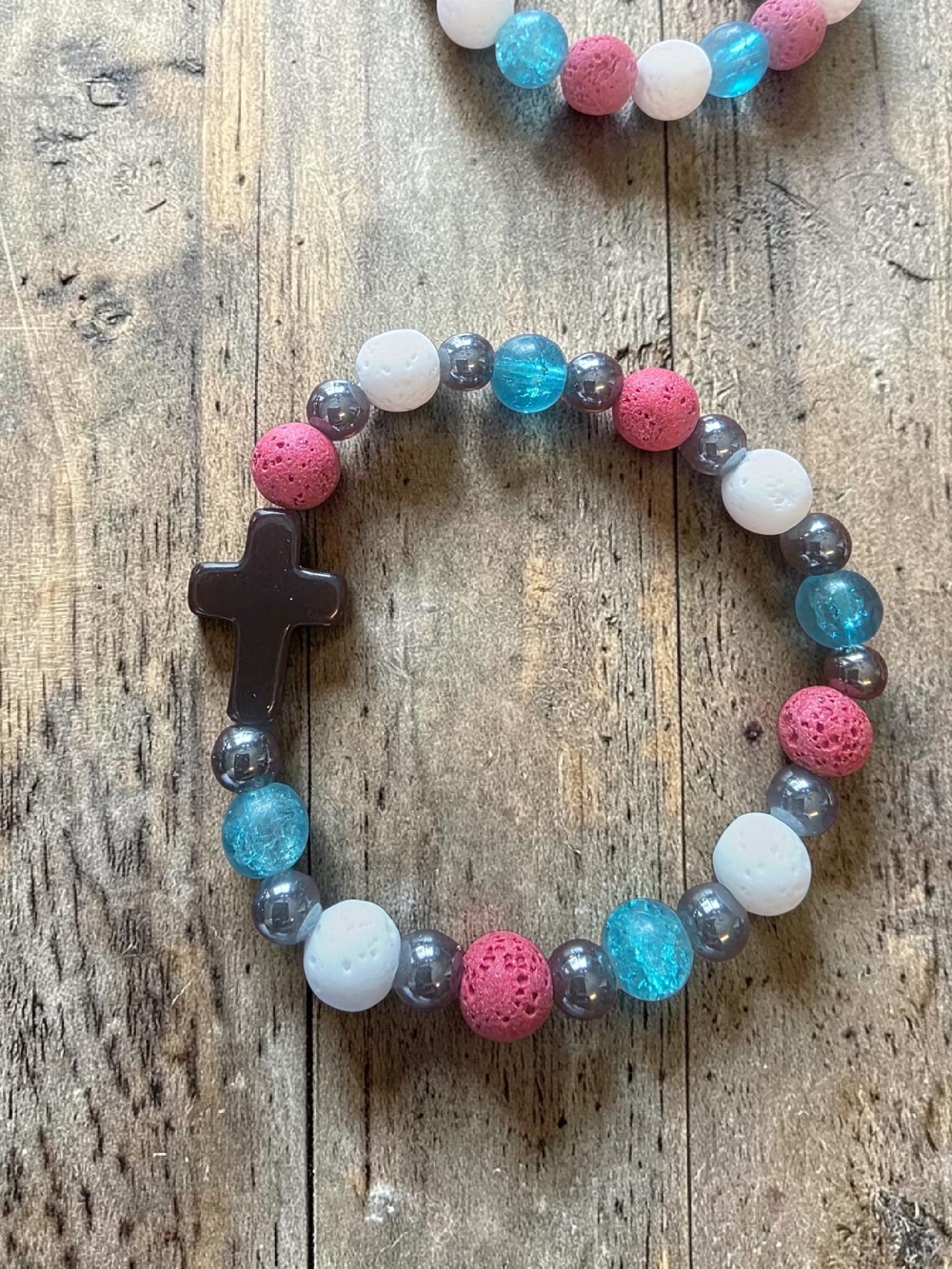 Handmade Styleandstone Patriotic Cross Stretch Bracelet